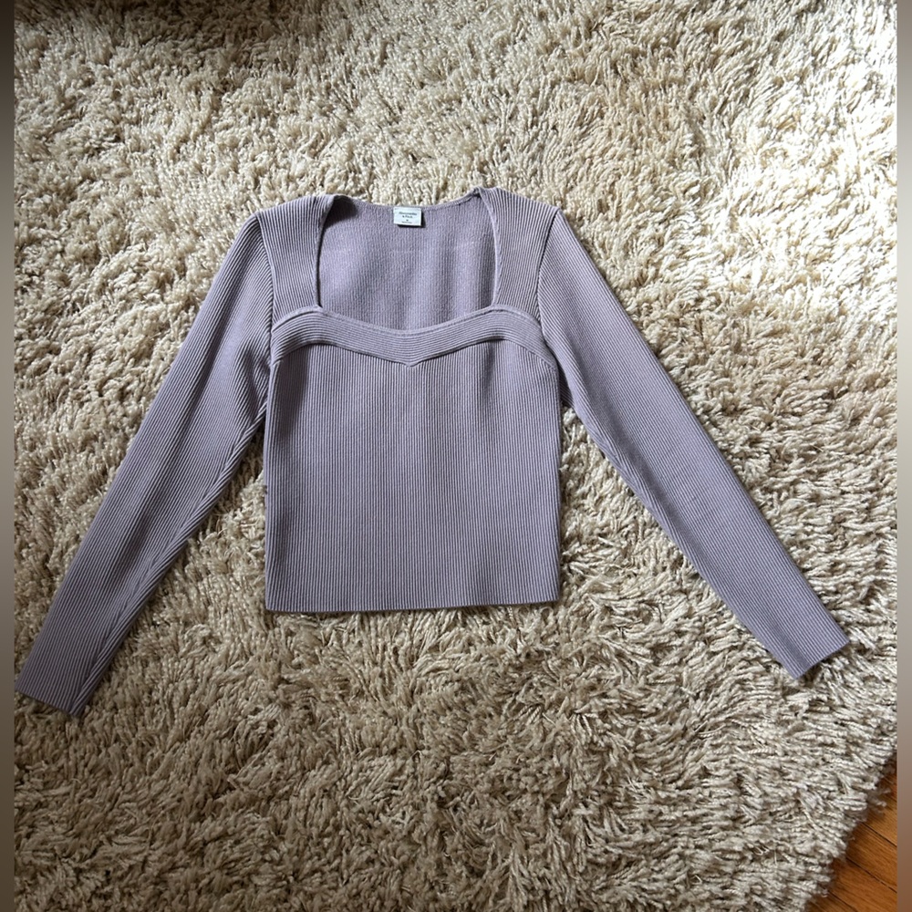 Abercrombie & Fitch Lavender Knit Sweater